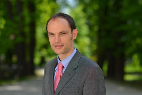 Dr. Anže Logar: Ljudje vse opazijo