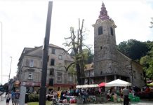 V Spodnji Šiški danes Komarjeva nedelja