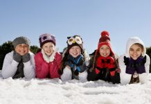 Enotedenske počitnice še vedno niso dostopne vsem družinam