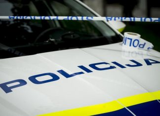 Policijski sindikat grozi z možnostjo stavke že pred volitvami