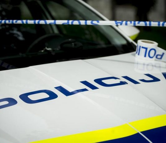 Policijski sindikat grozi z možnostjo stavke že pred volitvami