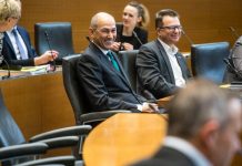 Mednarodna javnost pozdravlja izvolitev Janeza Janše za mandatarja