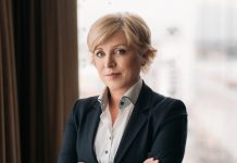 Romana Tomc Mihu Mazziniju: Kako lahko napišete popolno laž?