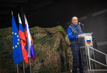 Premier Janez Janša napovedal dodatna sredstva za opremo, ki jo vojska nujno potrebuje