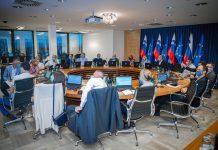 Novi vladni ukrepi za boj proti drugemu valu epidemije