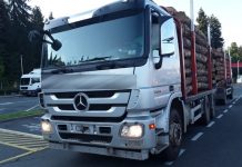 Policisti zasačili tovornjakarje pri neodgovornem in nevarnem ravnanju