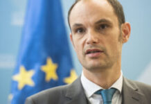 Minister Anže Logar: Če spremljate medije, imate občutek, da ste v temnici
