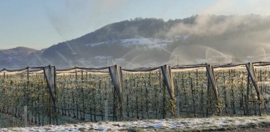 Ledeni možje prinesli mraz: Temperature pod ničlo prvič po več kot treh desetletjih