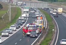 Nesreča na primorski avtocesti: Zaprt prehitevalni pas