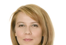 Kolumna Alenke Jeraj: In tu se začne razprava o vladavini prava