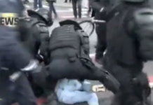 (Video) Ljubljana: Posnetki, ko so protestniki v postali nasilni