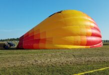 Znane so podrobnosti balonarske nesreče na barju: Štiri osebe odpeljane v UKC Ljubljana