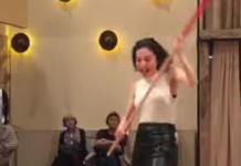 (Video) Predstavo vredno prezira so si ogledali slovenski najstniki