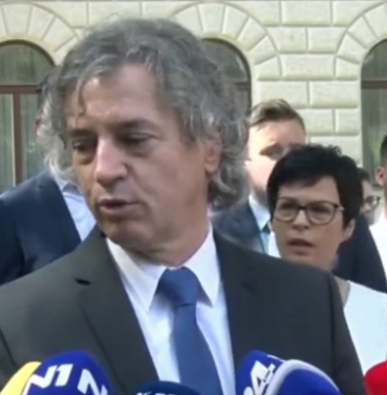 Franc Breznik se sprašuje, kaj storiti s kapetanom ekipe, ki je na evropskem terenu dal avtogol?