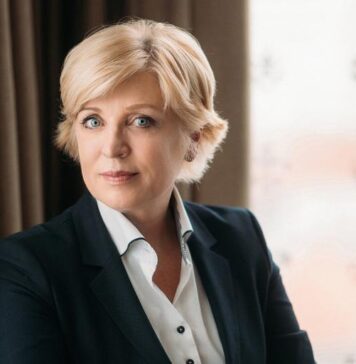 Romana Tomc: Aprila v Slovenijo prihaja uradna misija Evropske ljudske stranke za preverjanje vladavine prava