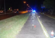 V nesreči huje poškodovana kolesarka. Voznik skuterja pobegnil s kraja nesreče