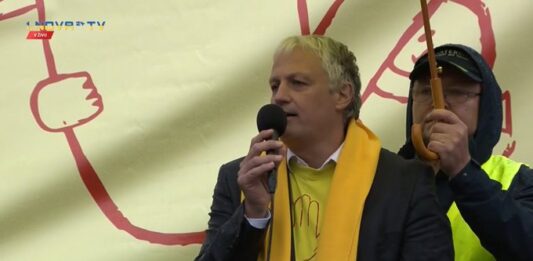 Primc zavrača ugovor združenja Srebrna Nit: Bitka za voljo ljudstva