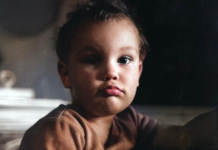 Kako prisrčno! Poglejte fotografije, ki jih je s svojimi sledilci na Instagramu delil predsedniški kandidat dr. Anže Logar