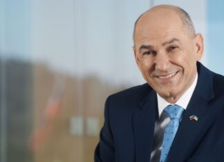 Janša obljublja 13. pokojnino in ukinitev prispevka za oskrbo