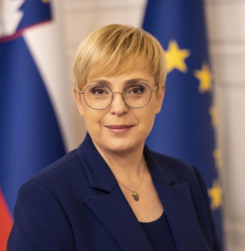 Ustavni pravnik Pirnat: Predsednica krši ustavo