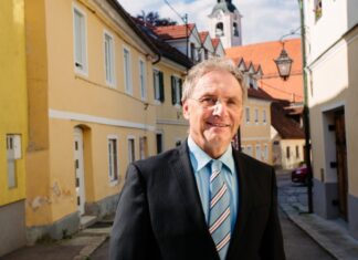 Tožilstvo opustilo ovadbo proti Alešu Hojsu