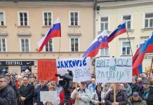 !!Danes bo pred Mestno hišo že tretji protest za čisto pitno vodo!!