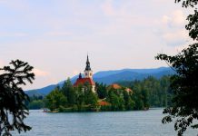 SDS vložila zahtevo za sklic izredne seje DZ za učinkovito upravljanje območij Natura 2000