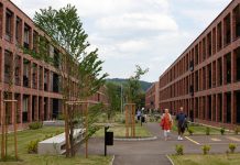 V sredo so odprli stanovanjsko sosesko Rakova jelša II