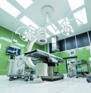 Izola pretresena: 16-letni športnici operirali napačno koleno