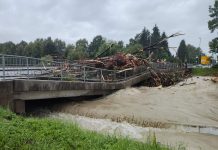 Neurja, ki so se razbesnela nad Slovenijo, so do sedaj terjala 4 življenja, več oseb pogrešajo