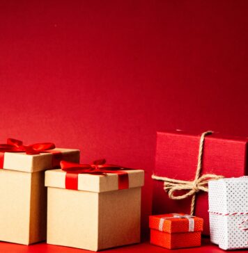 Dedek Mraz za Junake