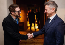 Kdo je bil pobudnik sestanka med predsednikom vlade dr. Robertom Golobom in Alexandrom Sorosem?