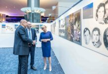 Romana Tomc: Žalostna sem, da moramo v Bruslju iskati pravico za spoštljiv spomin na žrtve bratomora med Slovenci #foto