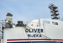 Jadrolinija v prvo plovbo izplula trajekt Oliver, na katerem je tudi poseben kotiček, posvečen umrlemu pevcu