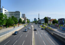 POZOR!! Jutri se za ves promet zapre Dunajska cesta