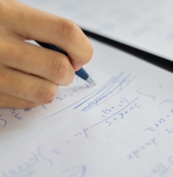 Rekordni rezultati mature 2025: Slovenski dijaki navdušili