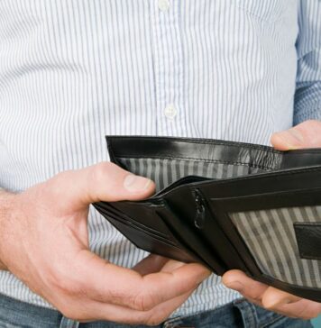 Policija opozarja: spletni goljufi izkoriščajo združitev bank NKBM in SKB z OTP banko, izgubite lahko ves denar na računu!