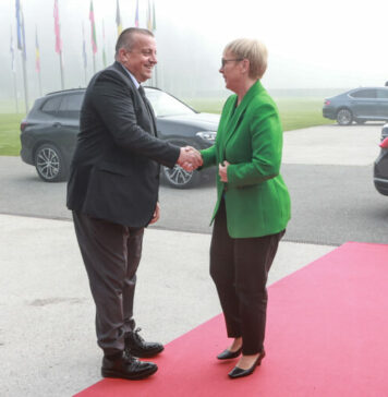 Joc Pečečnik pisal Nataši Pirc Musar: Podjetniki mislimo resno