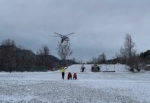 Reševanje dveh tujih planincev na območju Kotličev še vedno poteka #foto