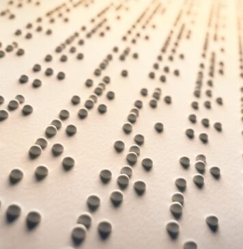 Brajica: Pisava, ki odpira vrata znanja in neodvisnosti za milijone slepih po svetu