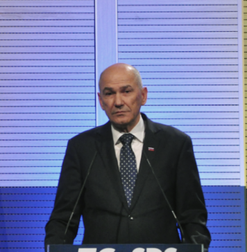 Janša napoveduje ustavno večino za sproščeno Slovenijo