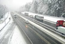 Snežni kaos po Sloveniji: Vremenske razmere ustavljajo promet