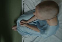 Svetovni dan boja proti raku: Kako se bolniki z rakom spopadajo z izzivi in posledicami zdravljenja?