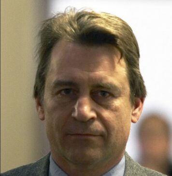 Tragična letalska nesreča na Veliki planini: Umrl ustanovitelj The Pirate Bay