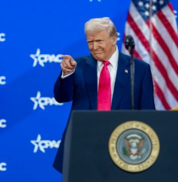 Trumpov prenovljeni zakon sprejet v kongresu: Napitnine brez davkov