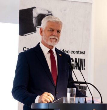 Nova era zakonodaje: Češka prepoveduje komunistično propagando