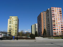 V Štepanjskem naselju kritično primanjkuje parkirišč: “Iskanje traja tudi do 40 minut”