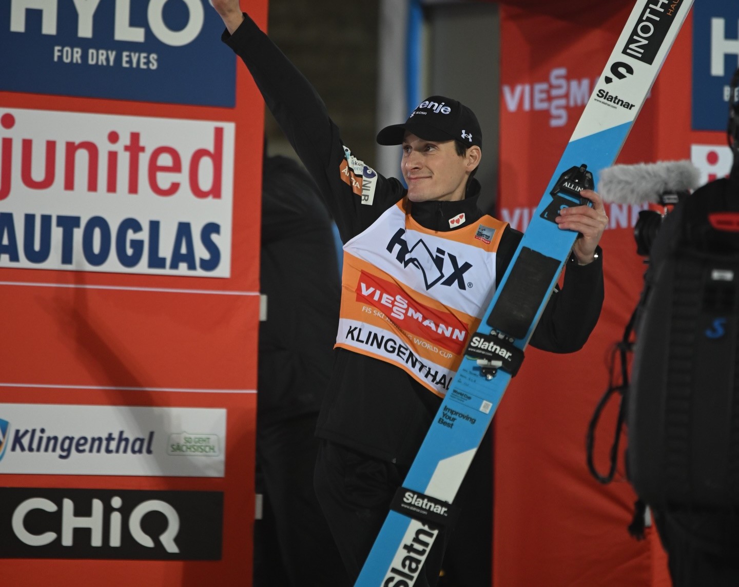 Domen Prevc osvojil Zlatega orla! Slovenski as zmagovalec novoletne turneje