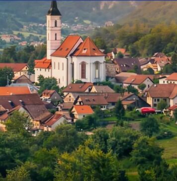 SDS predstavil program »Za Slovenijo«: ostro razločevanje od aktualne vlade in poudarek na ambiciji, podjetništvu in družini