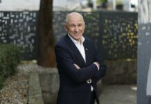 Mesec in Golob pod pritiskom: Zahteva po opravičilu ali sledi sodna pot